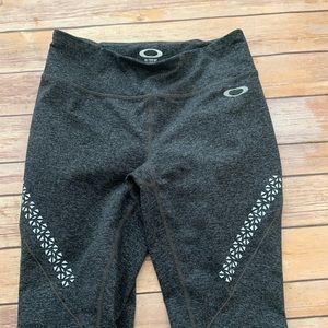 Oakley Yoga pants women’s small